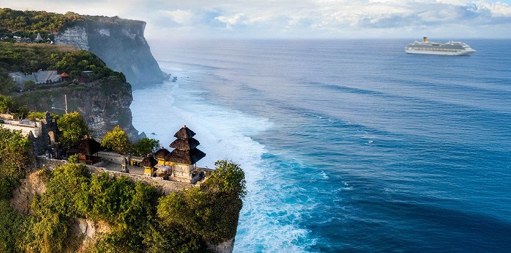 Vols inclus Nouveau Tour du Monde 2026 : Entre Feu, Glace et Terre - Jusqu’à 2000€ de crédit à bord offert**