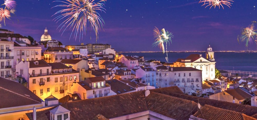 Réservez Tôt -120 € ** Réveillon à Lisbonne avec soirée du Nouvel An au restaurant Zambeze - Hôtel Doubletree by Hilton Lisbon Fontana Park 4* - Visites et repas inclus